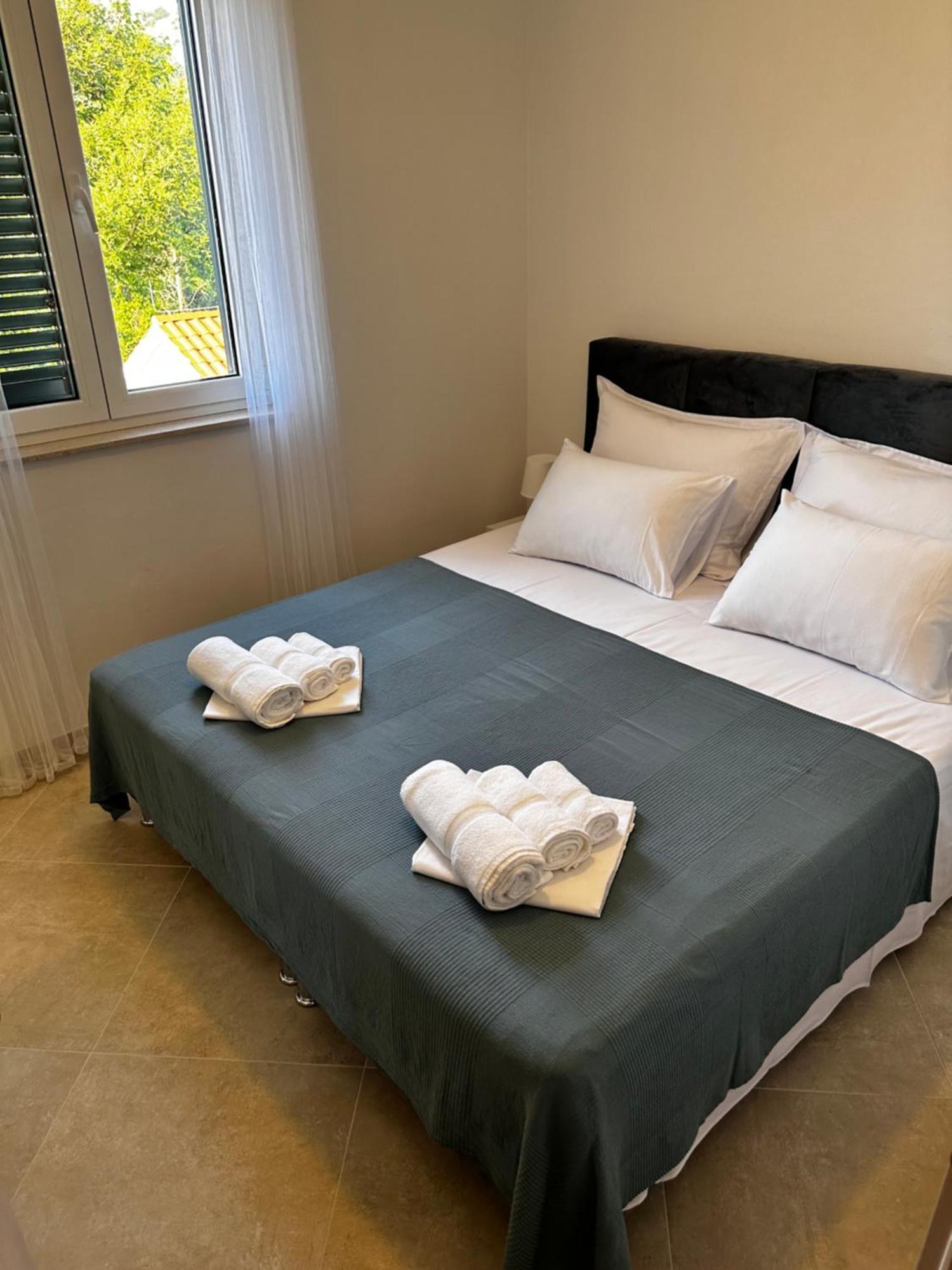 באסקה Divine Apartments מראה חיצוני תמונה