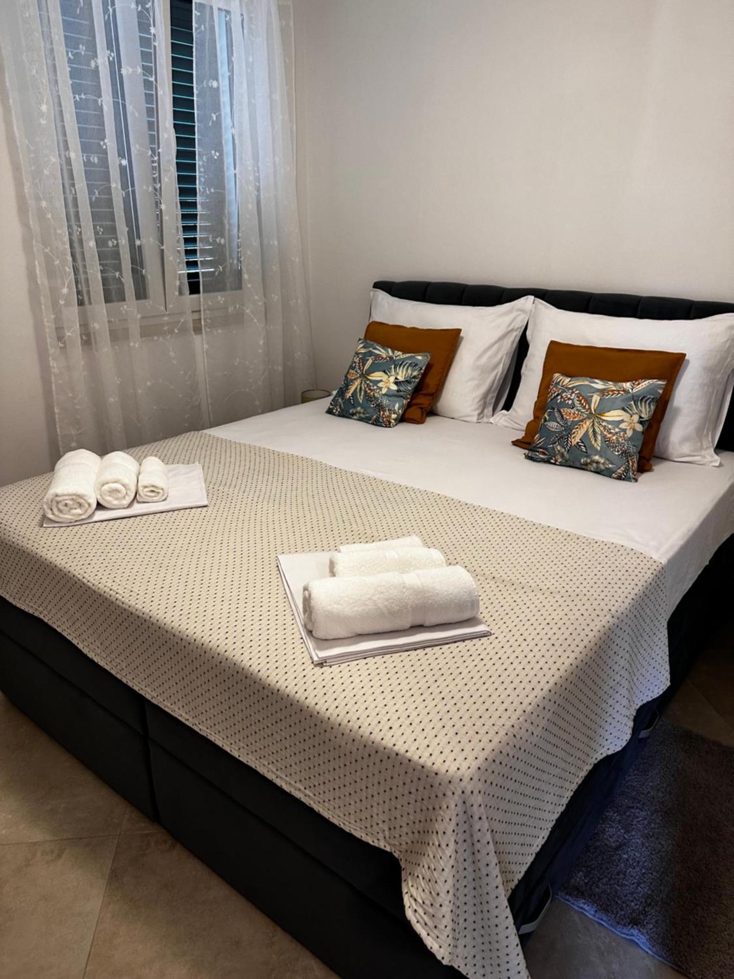 באסקה Divine Apartments מראה חיצוני תמונה