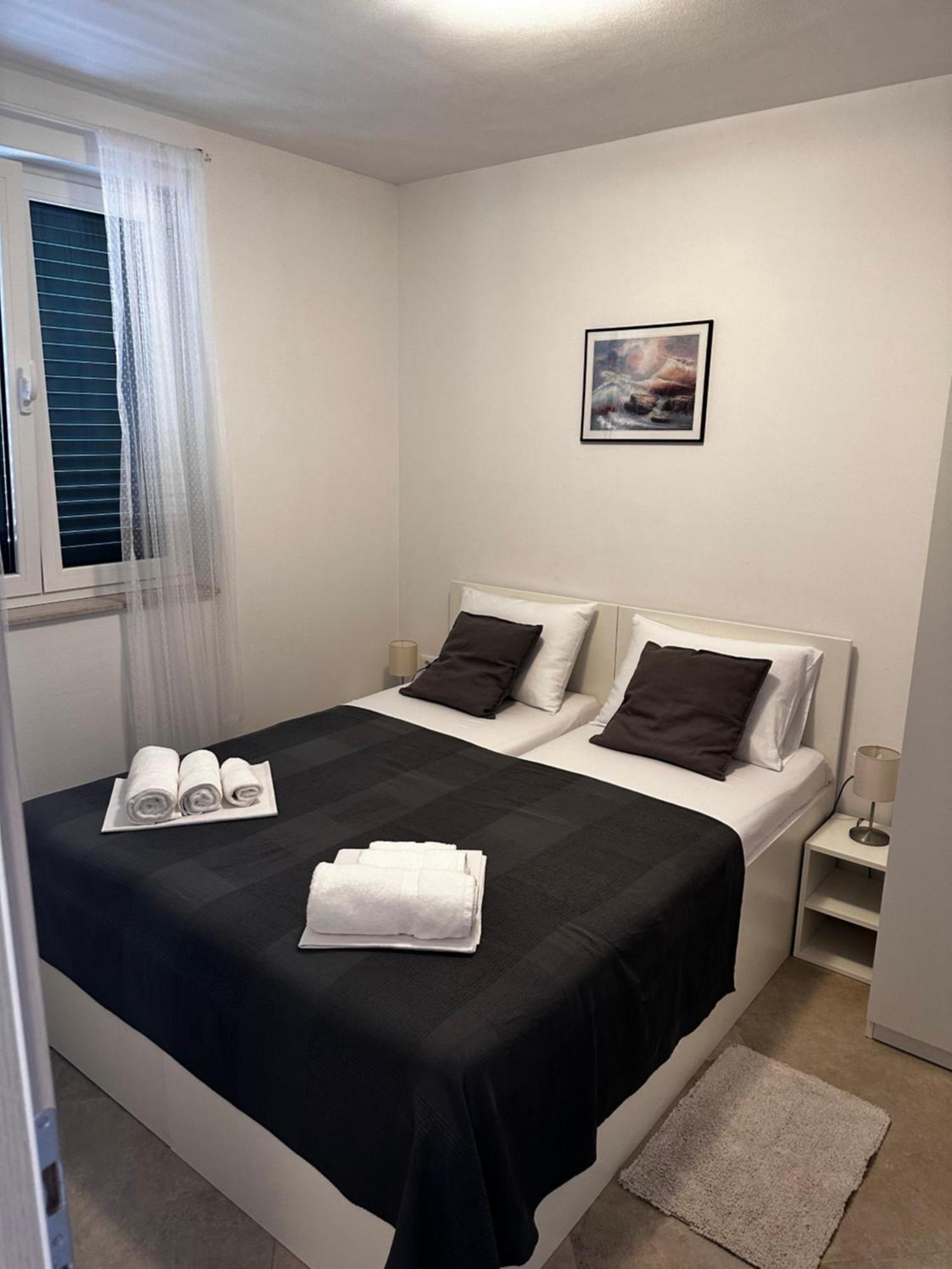 באסקה Divine Apartments מראה חיצוני תמונה