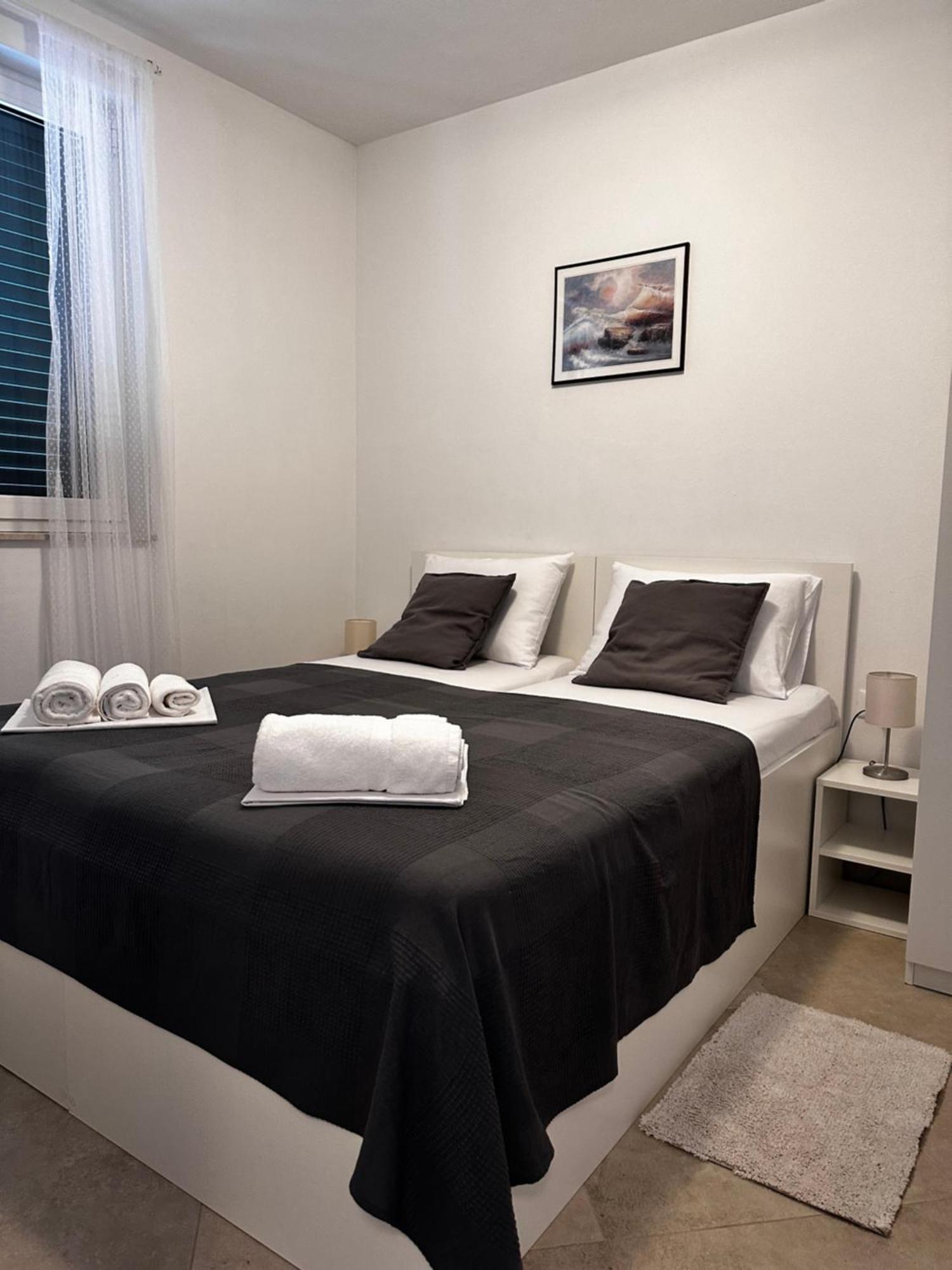באסקה Divine Apartments מראה חיצוני תמונה